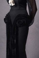 Sleek black fitted dress in 1920's style