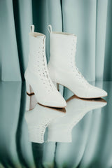 CLOUD WHITE BLOCK HEEL BOOTS