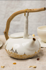 The tableware collection Riviera poetically channels the Golden City that lays noble at the bottom of the Sea and deep within our hearts