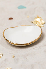 The tableware collection Riviera poetically channels the Golden City that lays noble at the bottom of the Sea and deep within our hearts.