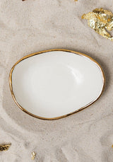 The tableware collection Riviera poetically channels the Golden City that lays noble at the bottom of the Sea and deep within our hearts.