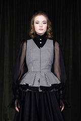 Chequered basque vest in pure wool.