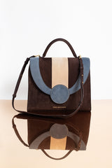 Timeless fine suede handbag in 100 % genuine leather.