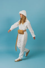 Relaxed fit, linen jumpsuit with two front pockets.