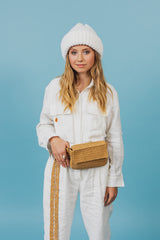 Relaxed fit, linen jumpsuit with two front pockets.