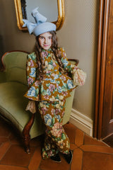 Gracious flower pattern straight trousers.