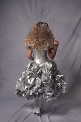 Luxurious princess gown for kids in silver