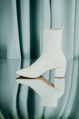 CLOUD WHITE BLOCK HEEL BOOTS